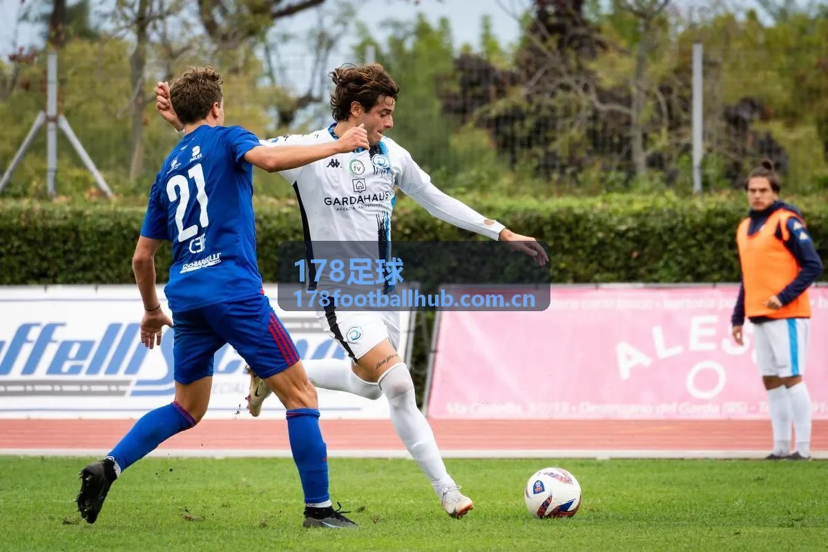 178足球足球百科：4-3-3阵型战术拆解